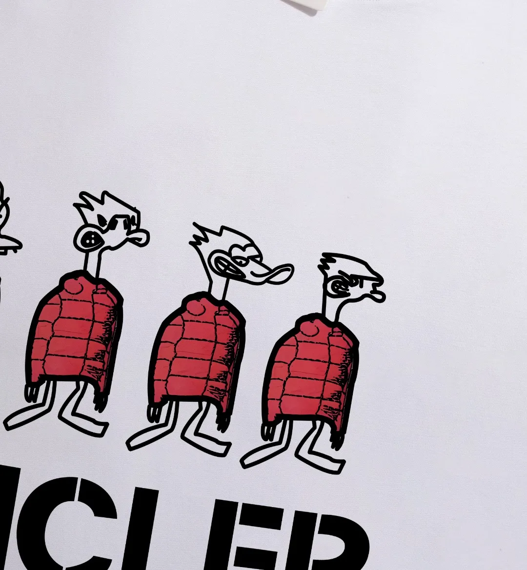 Quality《Moncler~ 》2024New Arrival T , Versatile Quality . ‼ 32 250G ‼ T 🤪 Sizes：S-M-L-XL-2XL ：Black White 、 Same Style
